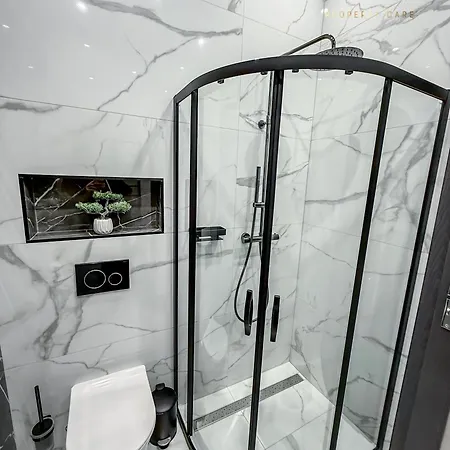 S7 - Luxury Living *